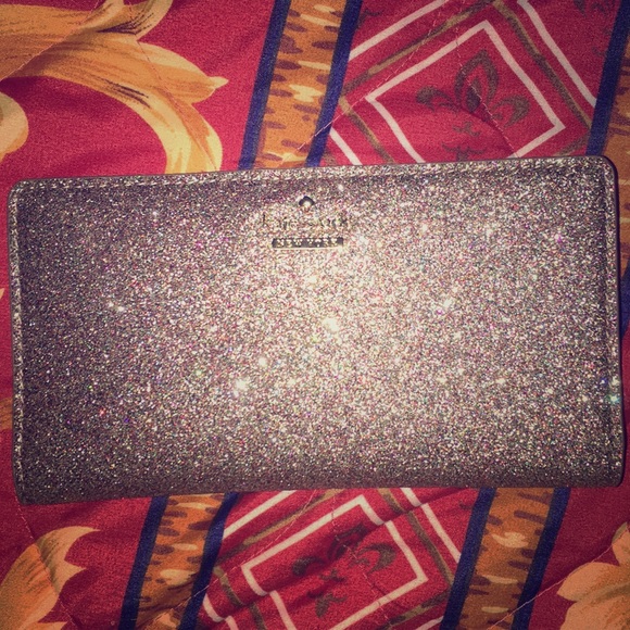 Kate Spade Wallet - Picture 1 of 4